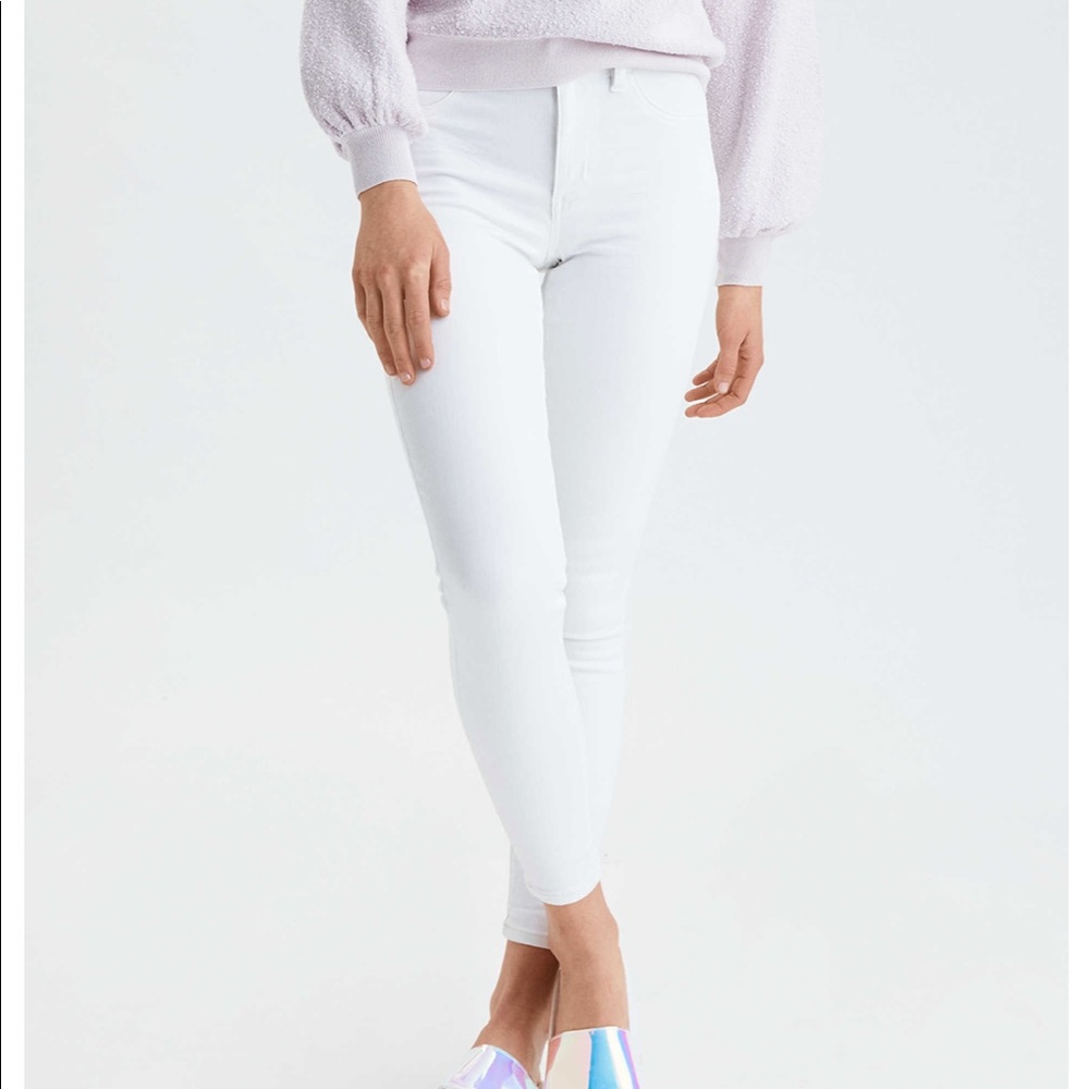 American Eagle white super stretchy jeggings